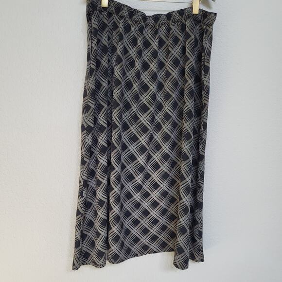 Lane Bryant Skirt Womens 22 / 24 Black Plaid A Line Elastic Waist Midi Length - Picture 2 of 11